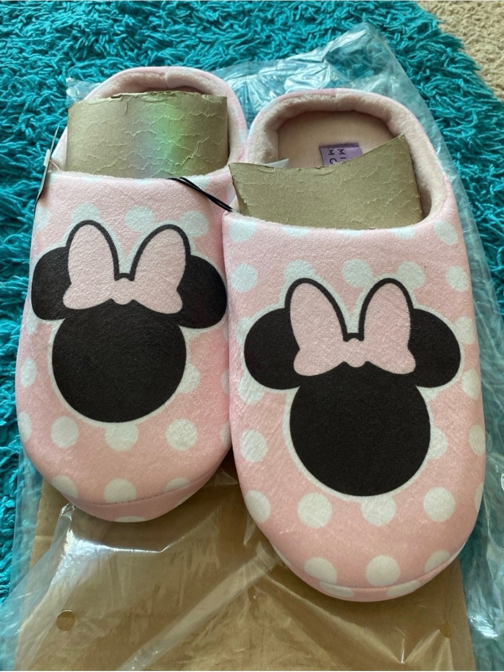 NEW - Womens - Minnie Mouse - Slippers Size 11-12
